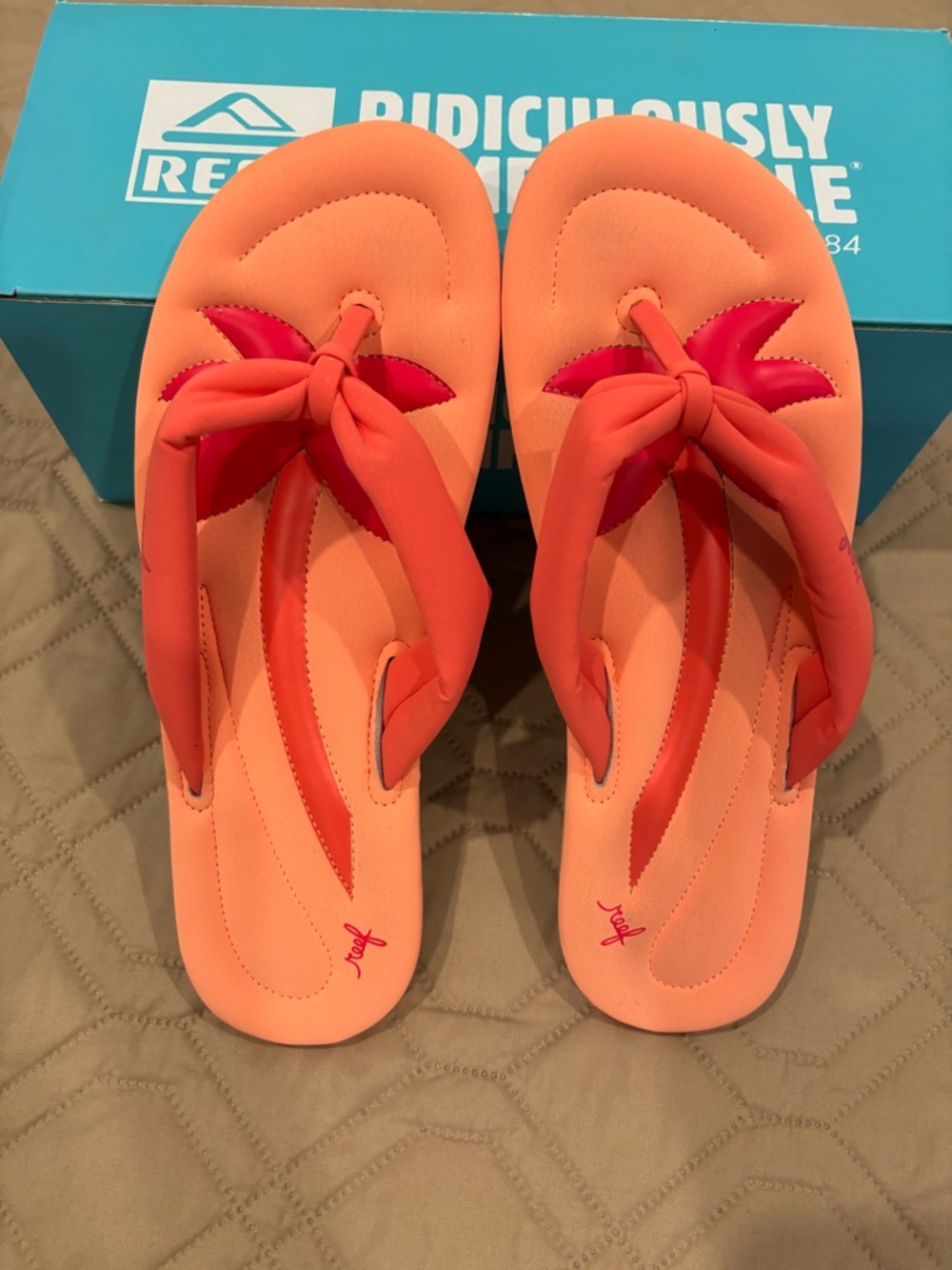 Reef Women’s Orange/Coral Pink Water Friendly Pool Float Sandals NWB